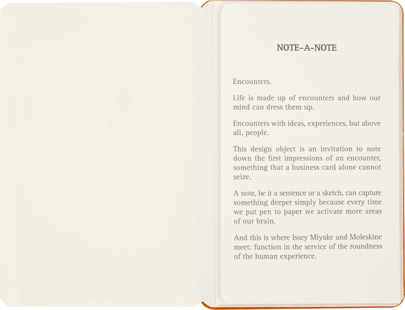 BUSINESS CARD HOLD. ORANGE ISSEY MIYAKE