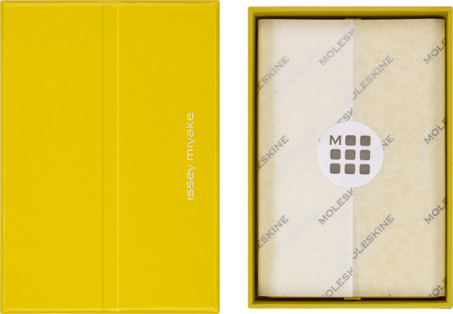 BUSINESS CARD HOLD. YELLOW ISSEY MIYAKE